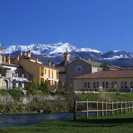Acque Del Velino B&B รีเอติ ภายนอก รูปภาพ
