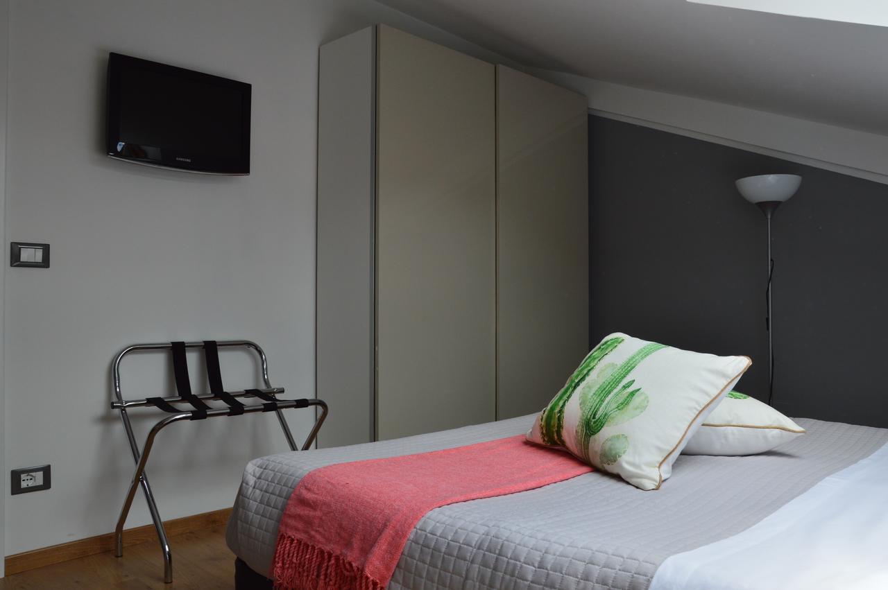 Acque Del Velino B&B รีเอติ ภายนอก รูปภาพ