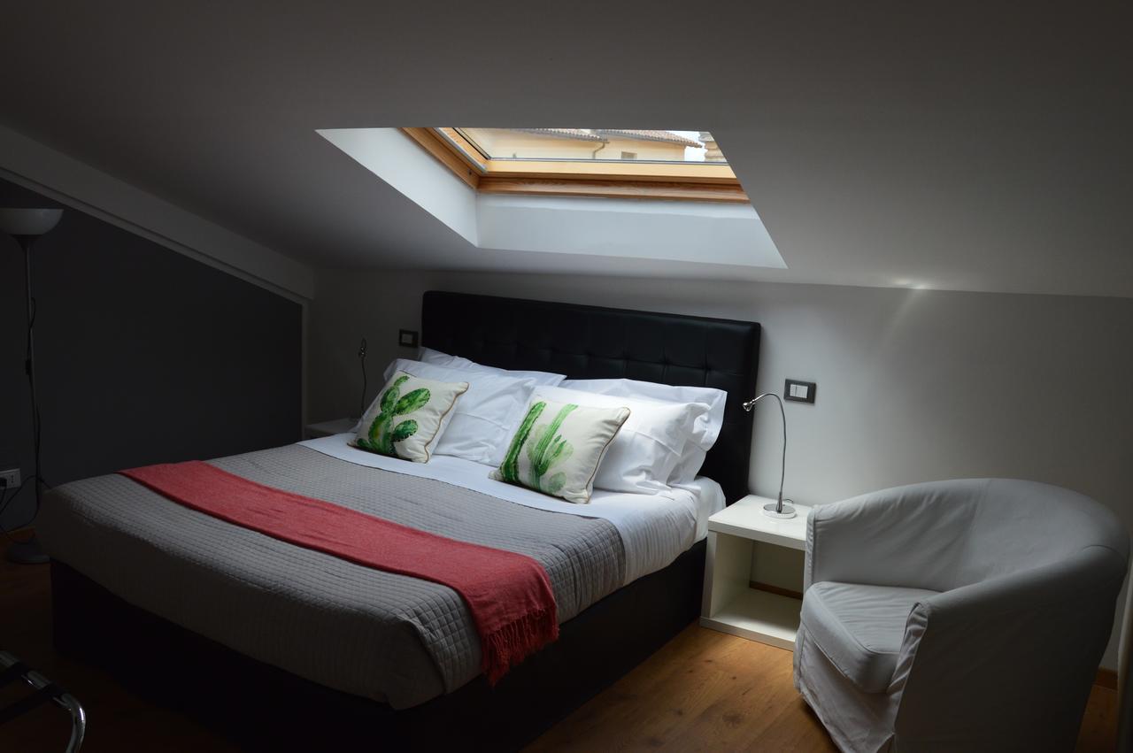 Acque Del Velino B&B รีเอติ ภายนอก รูปภาพ